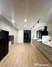 Casa ultra exclusvista, 305 mp, Zona Sub Cetate, Floresti