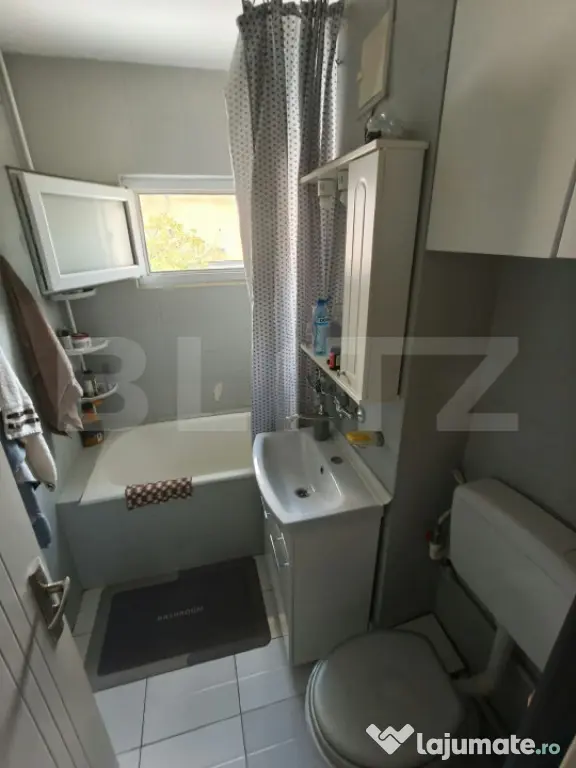 Apartament 3 camere, 54 mp, zona Rovine - Craiova (Dolj)