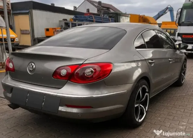 Volkswagen Passat CC 2.0 benzină