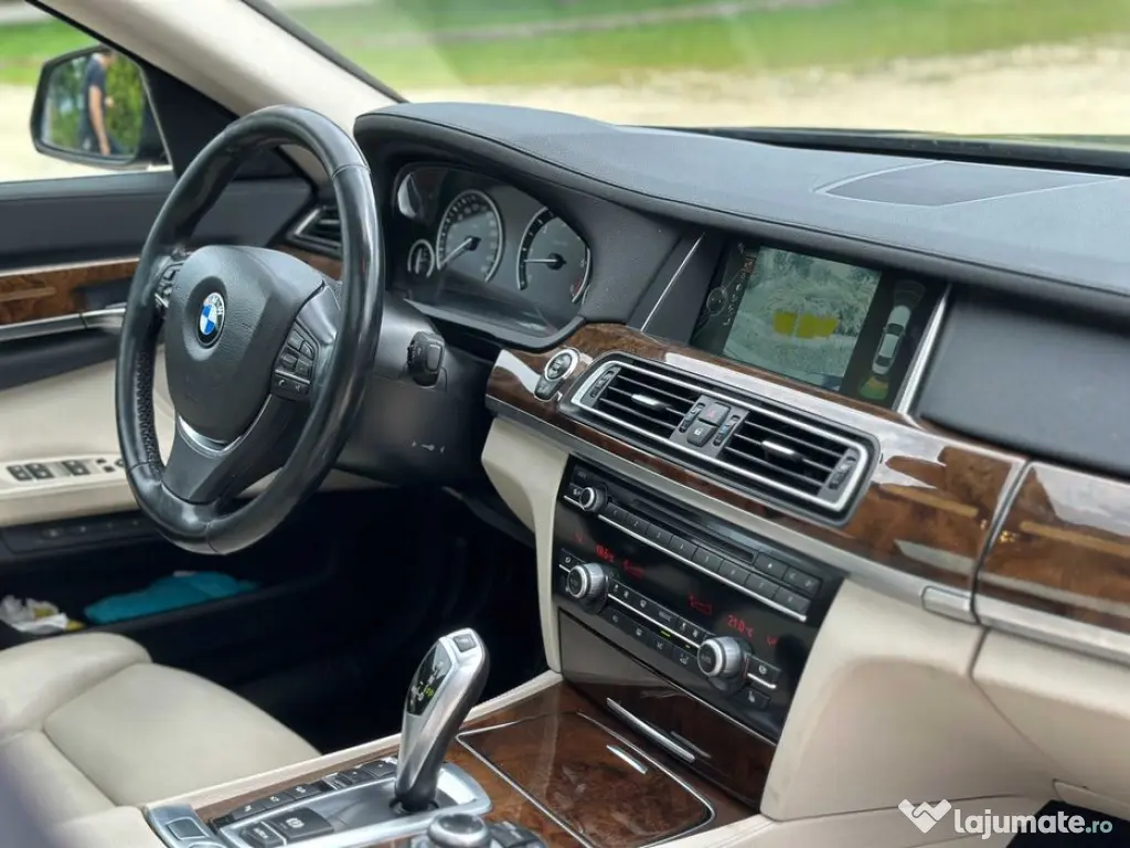 BMW 740d X-Drive