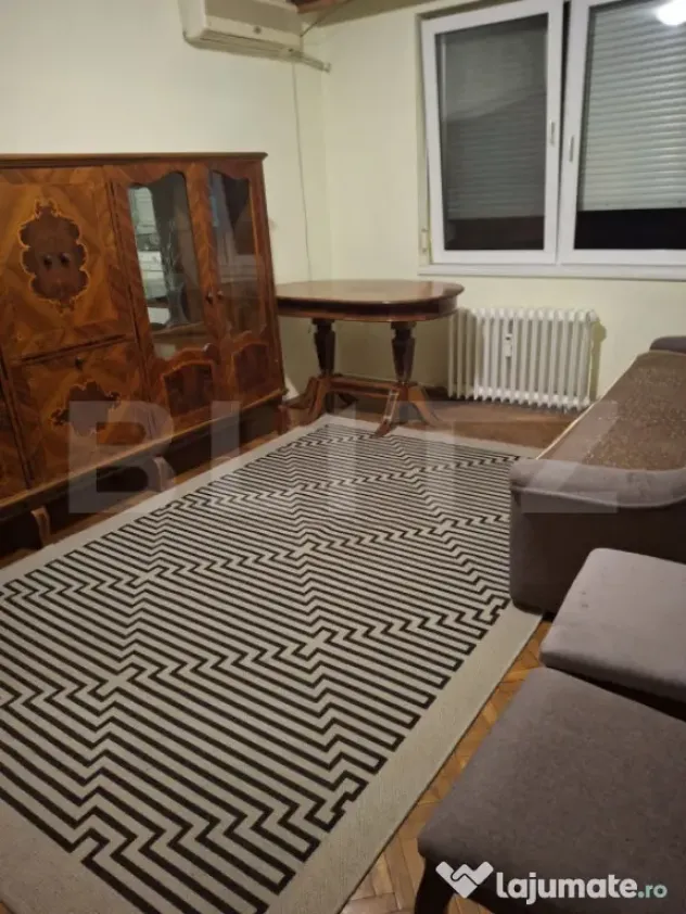 Apartament cu 3 camere, 70 mp, zona Bulevardul Dacia - Oradea (Bihor)