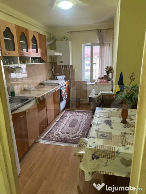 Apartament 3 camere, 2 băi, 2 balcoane, parcare – zonă c - Dej (Cluj)