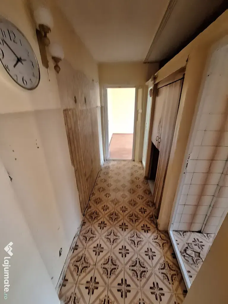 Apartament 3 camere - stradal - Tomis nord ( boema )- etaj 2 - str. Tulcei nr. 5
