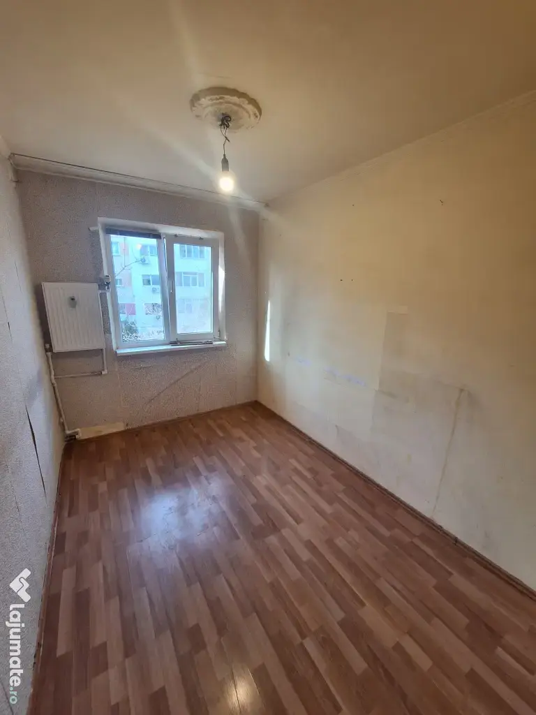 Apartament 3 camere - stradal - Tomis nord ( boema )- etaj 2 - str. Tulcei nr. 5