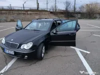 Vând Mercedes c200cdi