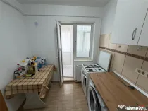 Apartament 2 camere, zona Plevnei , etaj 3 cu acoperis, reno