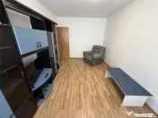 Apartament 2 camere, zona Plevnei , etaj 3 cu acoperis, reno 