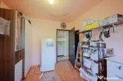 De vânzare apartament cu 3 camere, pe Strada Sovata - Or... 