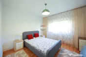 De vânzare apartament cu 3 camere, pe Strada Sovata - Or... 