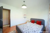 De vânzare apartament cu 3 camere, pe Strada Sovata - Or... 