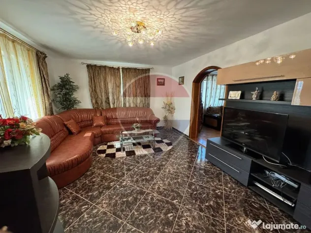 Casă / Vilă cu 6 camere in Bolotești, mobilată și ut... - Bolotesti (Vrancea)