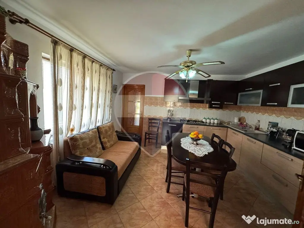 Casă / Vilă cu 6 camere in Bolotești, mobilată și ut... - Bolotesti (Vrancea)