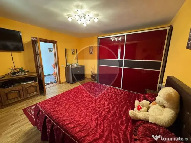 Casă / Vilă cu 6 camere in Bolotești, mobilată și ut... - Bolotesti (Vrancea)