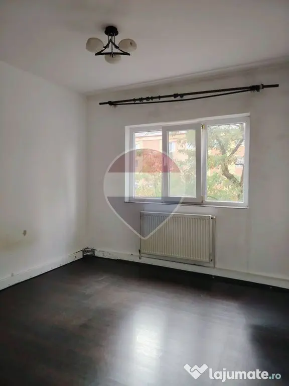 Apartament cu 3 camere pe Strada Păltinișului – Baia ... - Baia Mare (Maramures)