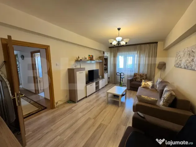 Apartament 4 camere, decomandat, loc de parcare, zona A.I Cu - Craiova (Dolj)