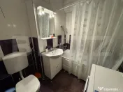 Apartament 4 camere, decomandat, loc de parcare, zona A.I Cu 