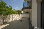 Vilă noua - spațioasă - terasa superbă - loc de parca... 