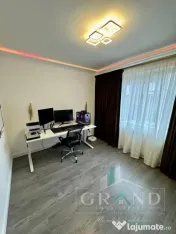 Apartament 3 camere de vanzare ,64 mp, Floresti 
