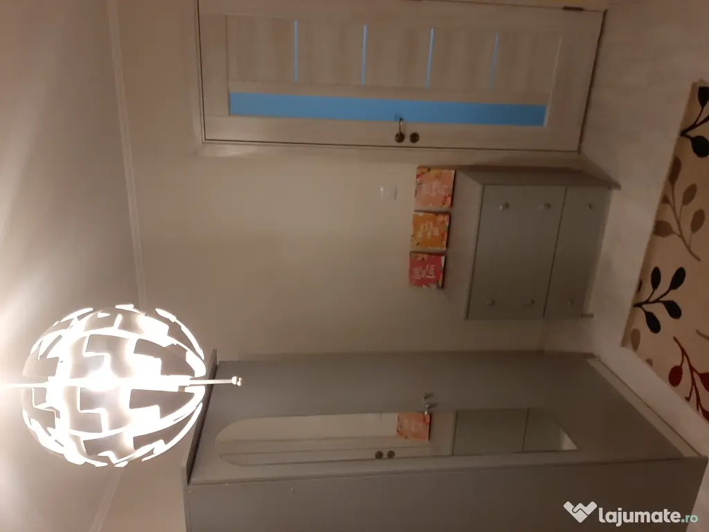 Apartament 3 camere de inchiriat