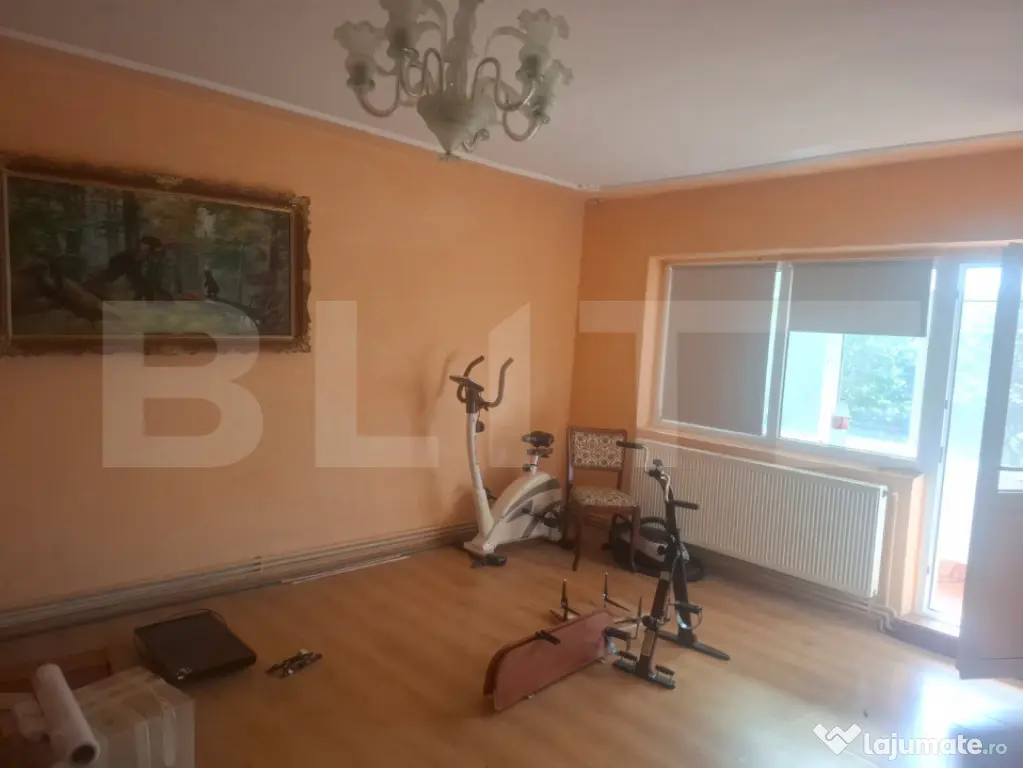 Apartament 4 camere etaj 1 de vanzare! - Targoviste (Dambovita)