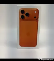 iPhone 17 pro max portocaliu