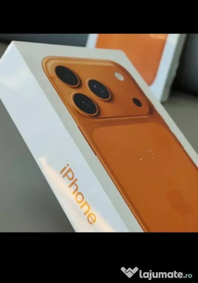 iPhone 17 pro max portocaliu