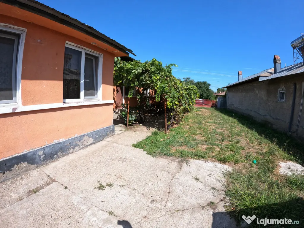 Casă de vânzare în Slobozia, Giurgiu | 1.143 mp teren 5 - Slobozia (Giurgiu)