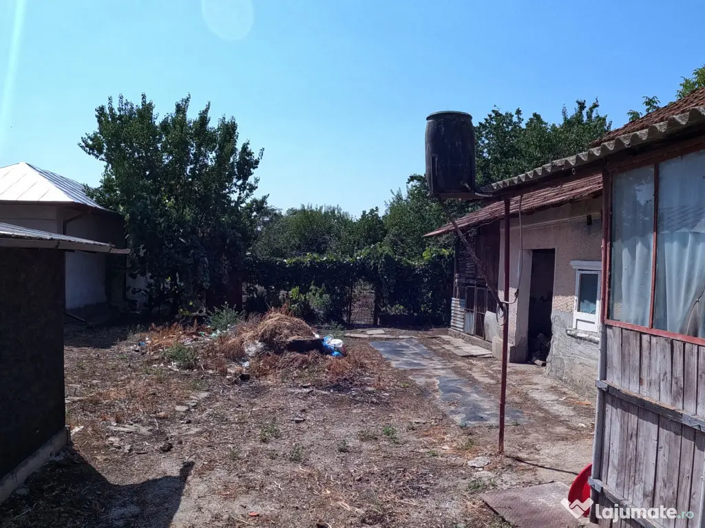 Casă de vânzare în Slobozia, Giurgiu | 1.143 mp teren 5 - Slobozia (Giurgiu)