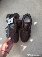 Adidași unisex noi superbi