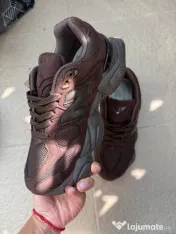 Adidași unisex noi superbi