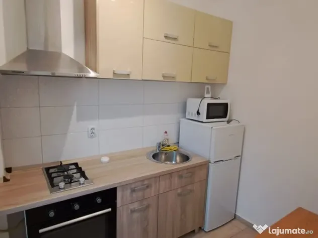 Piata sudului martisor bloc nou etaj 4 - Bucuresti (Bucuresti-Ilfov)
