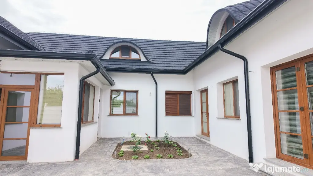 Vilă Premium P+1 | 263 mp | Teren 2100 mp | Construcție Cărămidă 2022 - Radauti (Suceava)
