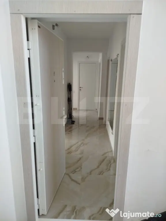 Apartament 3 Camere Renovare Totală, Prima Închiriere - Brasov (Brasov)
