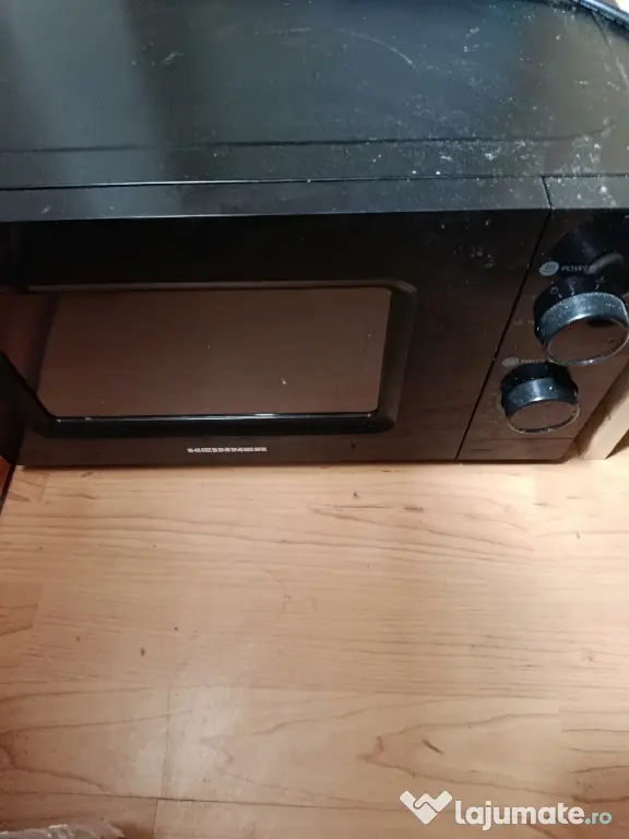 Vând cuptor cu microunde heinner ca nou