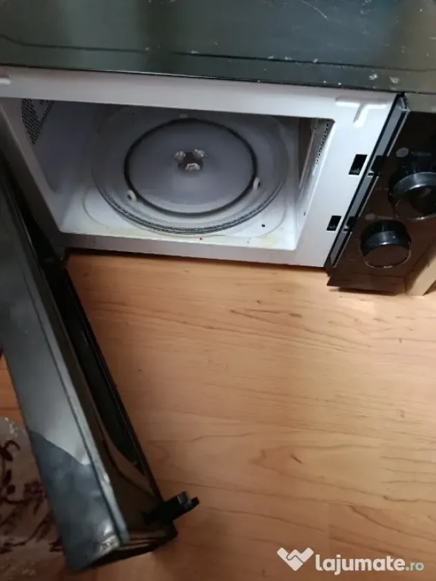 Vând cuptor cu microunde heinner ca nou