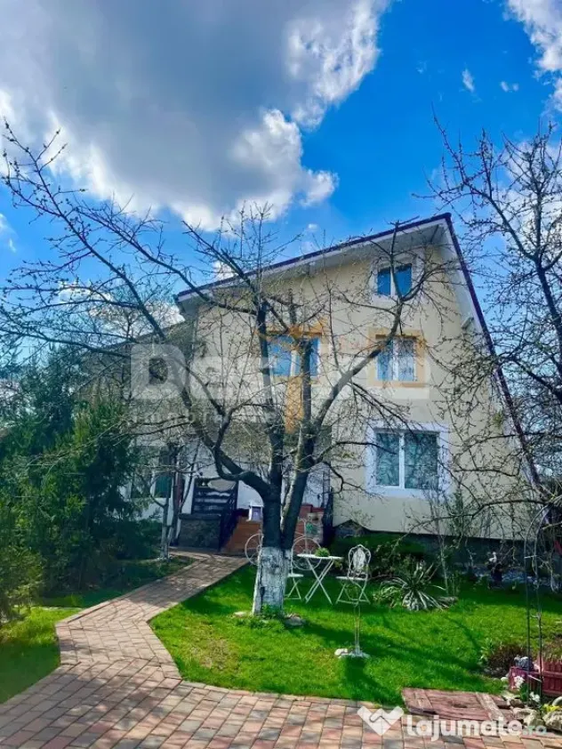 Casa individuala P+ETAJ+POD 200 mp + 536 mp TEREN - BUCIUM - Iasi (Iasi)