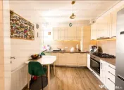 Apartament 3 camere | Decomandat | 70 mp | Zona Tractorul 