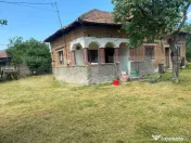 Casa batraneasca cu teren generos de vanzare aproximativ 20e 