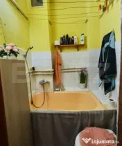 Apartament cu 2 camere,decomandat ,zona Rogerius 