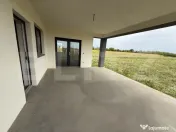 Casa 4 camere , 130 mp utili, zona Odoreu 