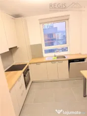 Apartament 3 camere - prima - Grandis Coresi - cu loc de pa