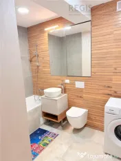 Apartament 3 camere - prima - Grandis Coresi - cu loc de pa