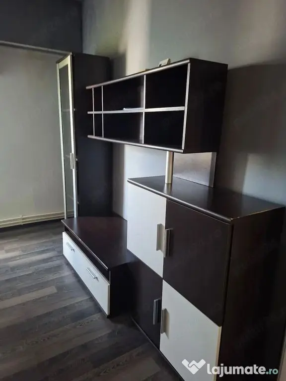 De inchiriat apartament cu o camera, I. C. Frimu, et. 4/4... - Galati (Galati)