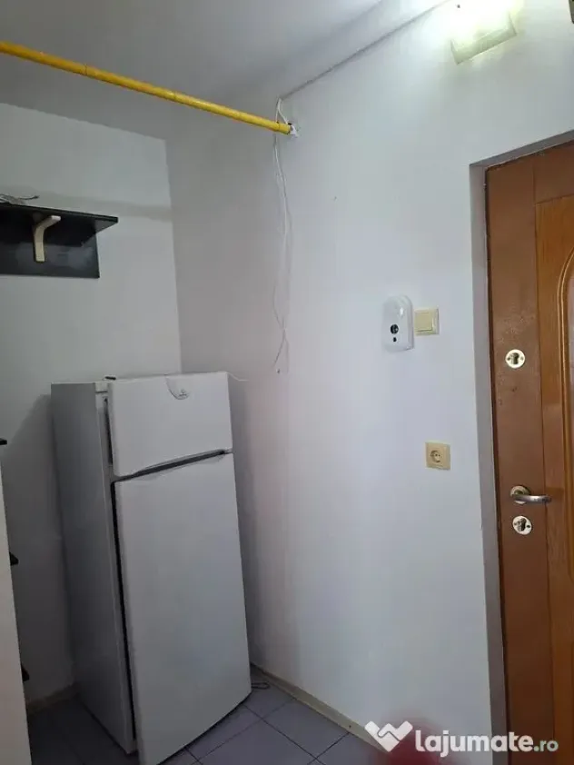De inchiriat apartament cu o camera, I. C. Frimu, et. 4/4... - Galati (Galati)