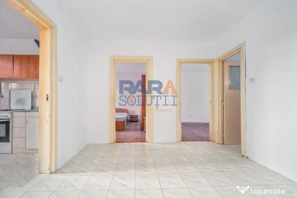 Apartament 3 camere + 2 băi IEFTIN: 700 €/mp - Roman (Neamt)