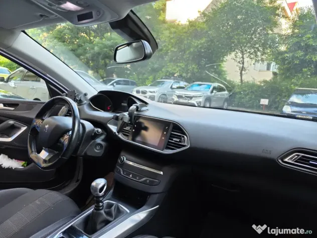 Vând Peugeot 308