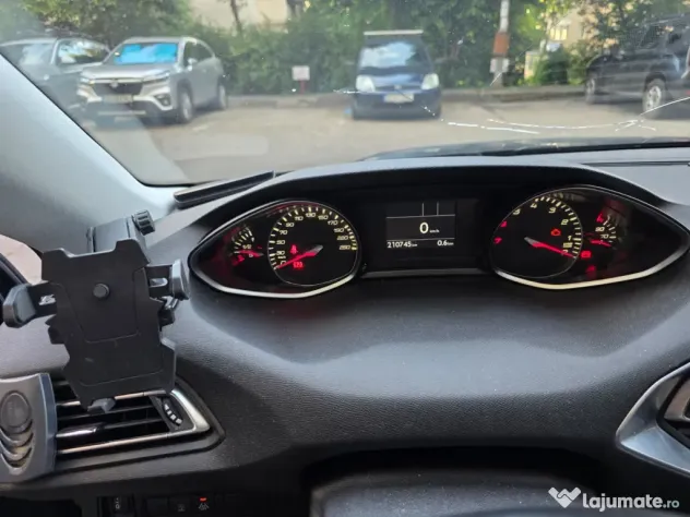 Vând Peugeot 308