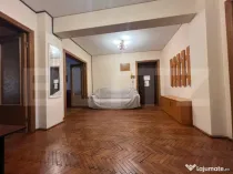 Apartament cu 4 camere ultracentral — Pietonala Republicii