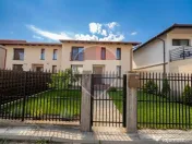Duplex spațios cu 3 dormitoare, curte de 250 mp și parc... 