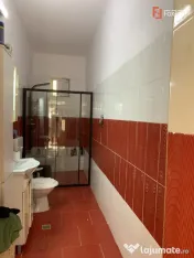 Casa individuala cu 6 camere, pretabil clinica - zona Aradul 